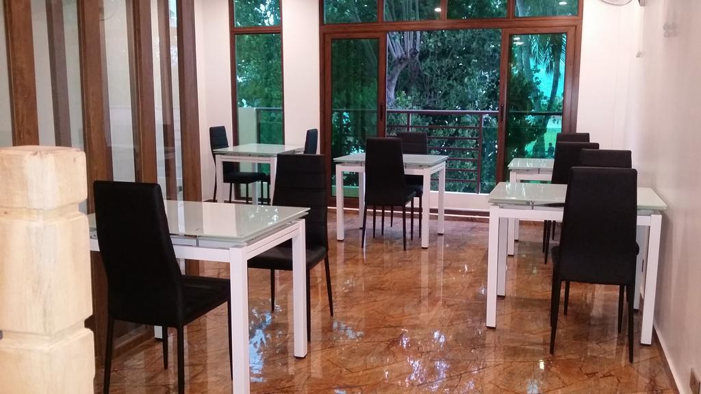 Seashore Beach Inn Maafushi Ngoại thất bức ảnh